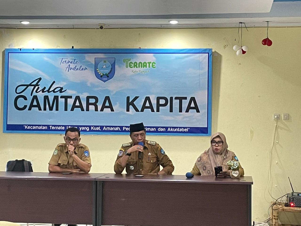 Acara pembukaan coaching website di Kantor Camat Ternate Utara